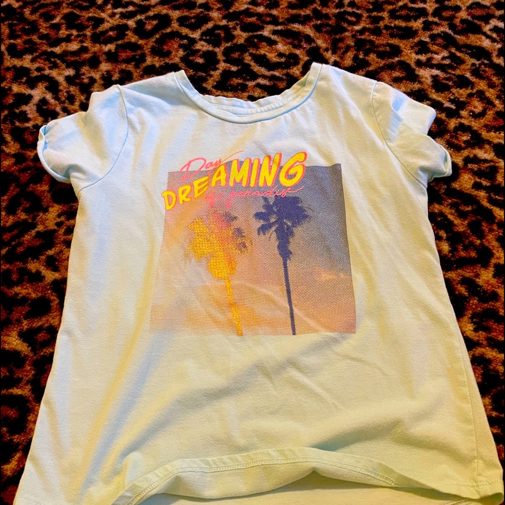 Trendy day dreaming shirt!